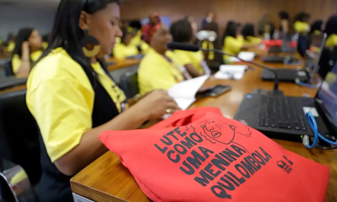 Educação escolar quilombola: entre avanços normativos e desafios de implementação